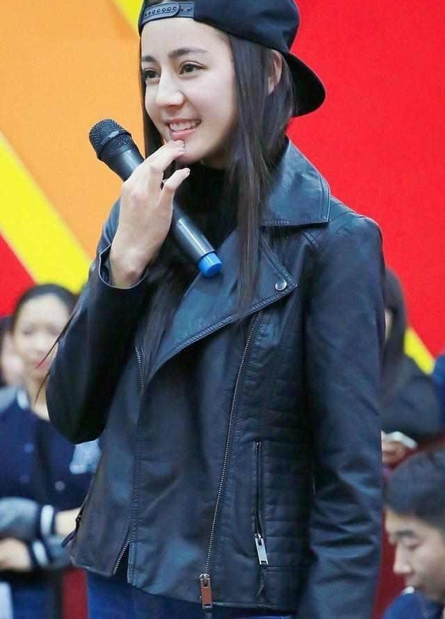 12位明星戴反帽子造型,谁更有潮气十足?