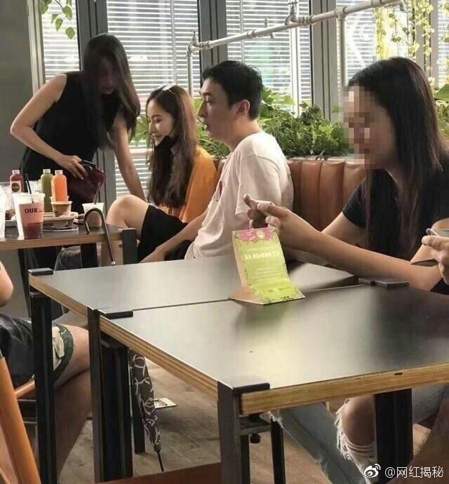 豆得儿正式下线?王思聪新欢曝光 气质很网红