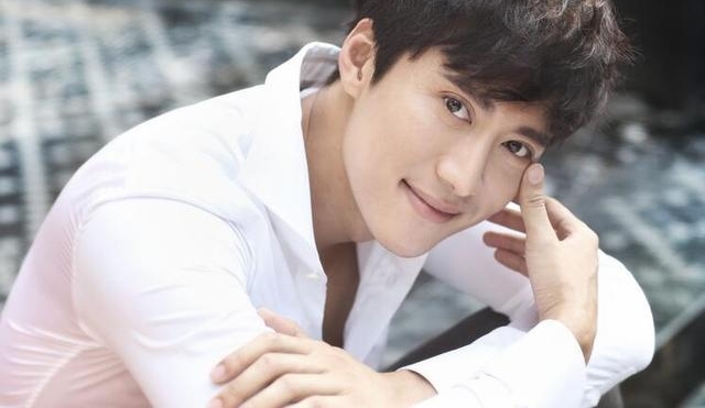 赵丽颖唯一捧不红的人,如今在《独孤皇后》中会被陈乔恩捧红吗?