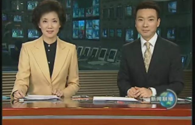 央视主持康辉首次回应,新闻联播后做什么?原来真的不是吃饭!