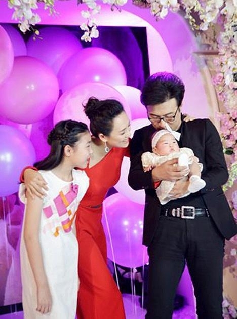 38岁章子怡近照曝光,满脸雀斑似大妈,嫁三婚汪峰被赞最美后妈