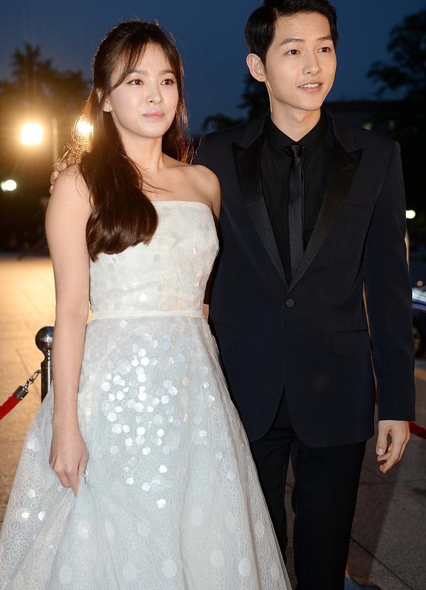 “等号臂”才是最完美手臂,据说宋慧乔杨幂范爷都栽了跟头