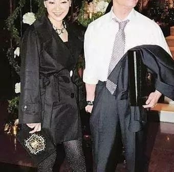 纵使爱情虐她千百遍,陈慧娴依旧怀念初恋