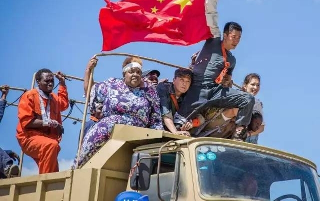 ⾩ΪĵӰѺӣ۽12ǿӾװ