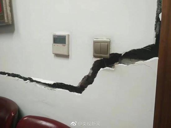 ��կ�������������Զ���Ϊ�� 10��ҹ����������