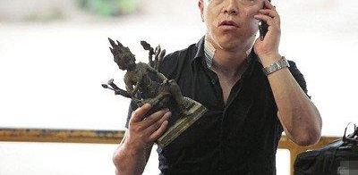 黄渤 : 与国民偶像无缘,难道这就是命?