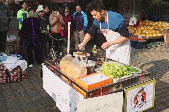 ������趼���������ˣ���Ϊ�λ��Ų�����н5000�Ľ���