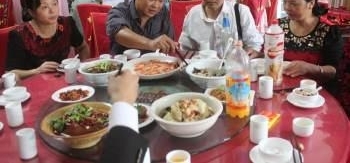 �߿�֮�󣬡���ѧ�硱��ɫը���Ĵ����ģ��ձ�ը�ε�С��SOS