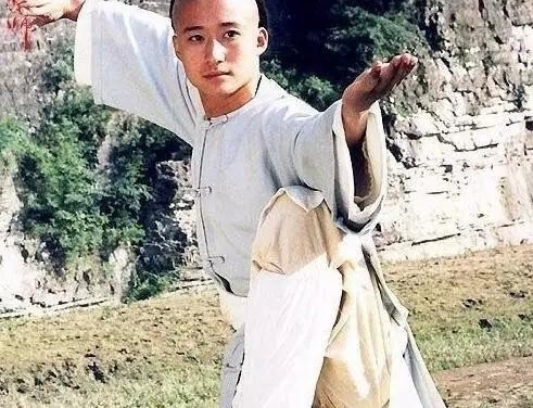 ١櫲ұ,ν಻ΪҵȴĽ