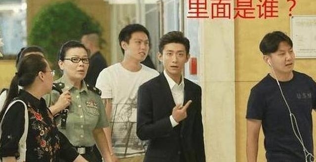 明星出行保镖需要几十个,张一山都蒙圈了,周润发单枪匹马逛菜市