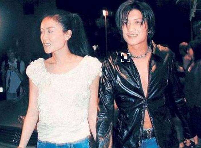 窦靖童七夕恋情公开 窦靖童神秘男友资料曝光