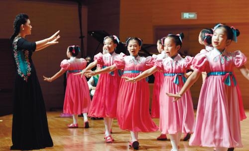 �򱨺ϳ�����Ӱ������ǳ��λع�＂�����?��