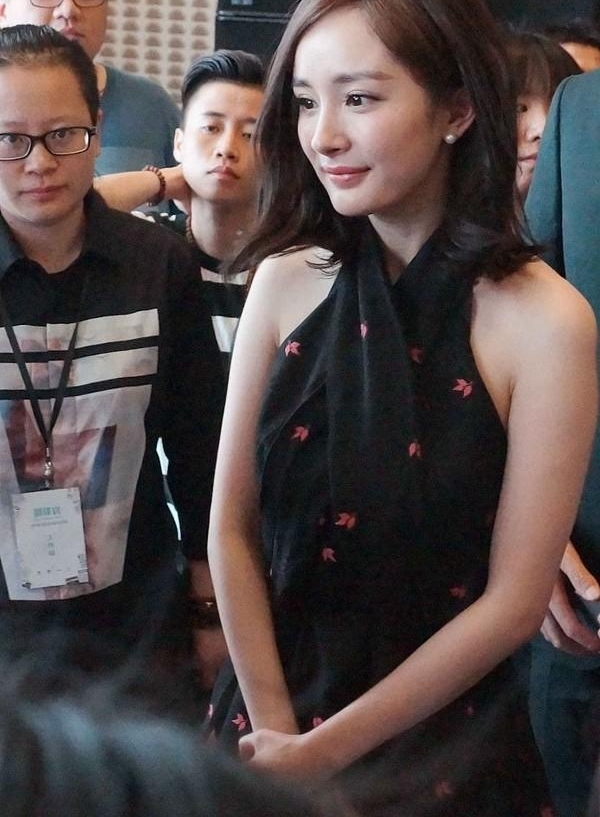 “等号臂”才是最完美手臂,据说宋慧乔杨幂范爷都栽了跟头