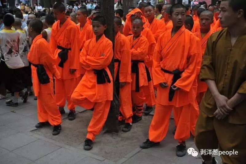 少林寺“武林大会”铁砂掌冠军:武术界需要打假
