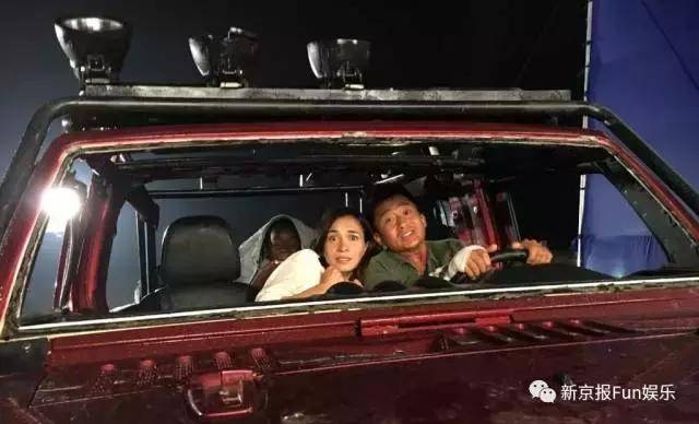 ս2Ů¬Ϊ⾩ˣѪò⳰Ц