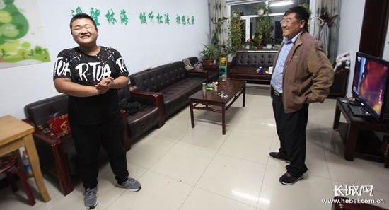 �����������ӡ�����¥������Ķ�ֺ��ľ���ر�