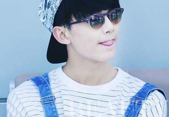 12位明星戴反帽子造型,谁更有潮气十足?