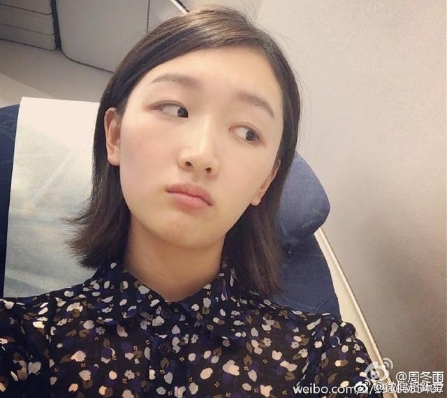女明星素颜照,只服周冬雨!邻家小姐姐的Feel,自然干净!
