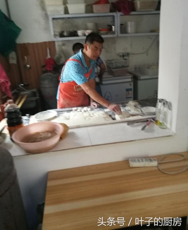 ���СС�İ����̣�����ˮ��50����û�ж����ط���������Ϊ��
