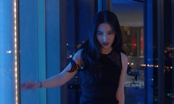 刘亦菲与黄晓明再同框 “神雕cp”时隔11年默契依旧