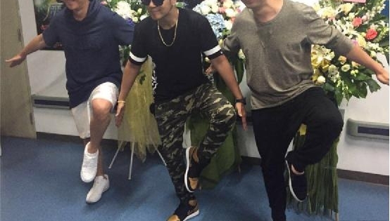 ¯½ط򸾡٣ֻ뿪ĲȰͶ¹