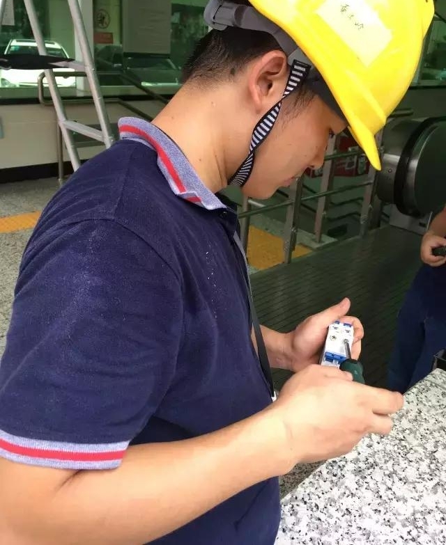 决战高“烤”!比高温更炙热的是地铁运营人的心