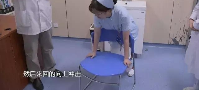 ���磡����һ5��Ůͯ�Է�ҭס����Ϣ������