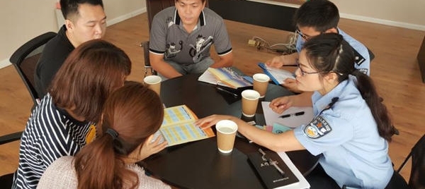 �������г��뾳5������ٴ�ΪϽ����Ӫ��ҵ����
