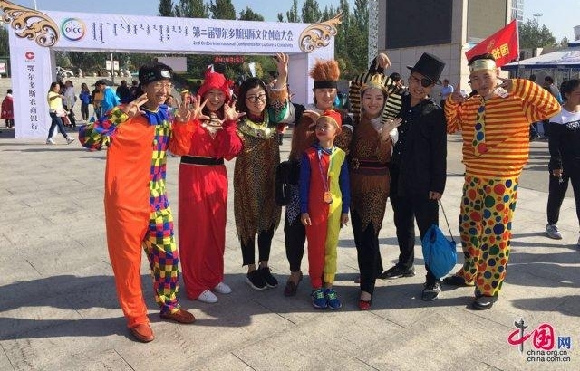 ��ɫ������껪 CosRun Ȥζ��װ���ڶ�����˹���� [ ��ͼ ]