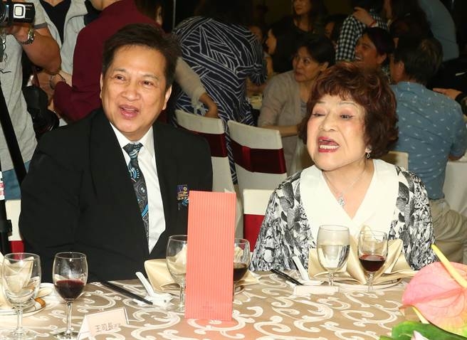 制作人周游老公外遇 老公疑与狮子会女成员有染