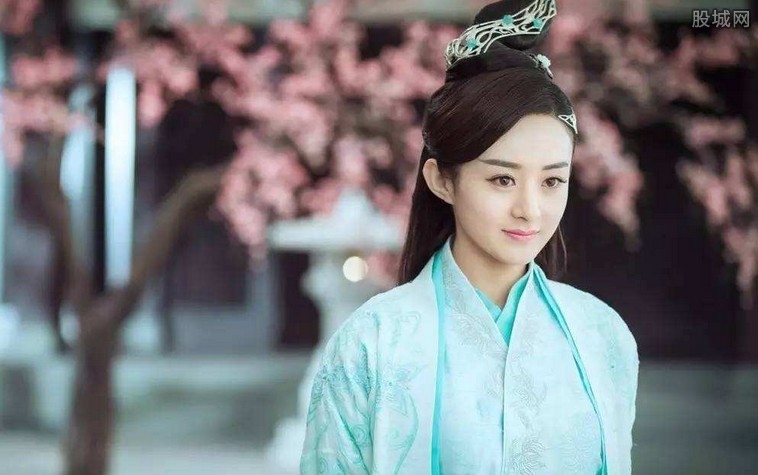 赵丽颖的胸罩被扒开 赵丽颖坐台背景被扒