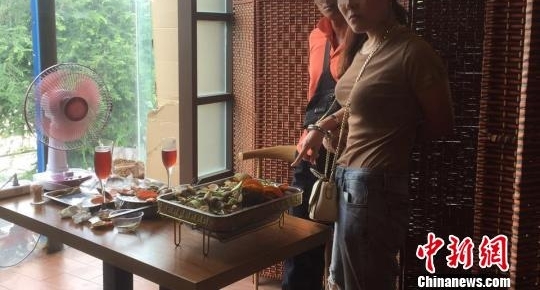 三亚现“美女”酒托团伙 旅游警察拘留7人