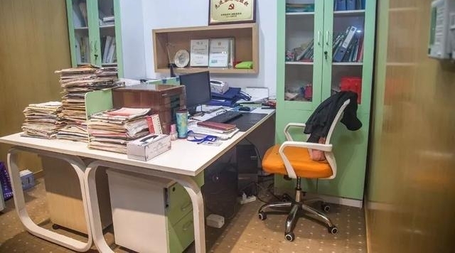 可惜啊!杭州紫阳街道一位社区主任突然去世,还未满30岁!