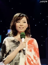 冯柯张靓颖差几岁 冯柯性虐张靓颖戴乳环