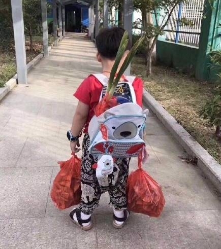 ��ѧ��һ��,���＂����е�С�к?������!������������������ǻ���