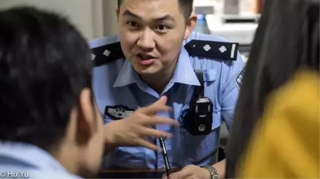 ����ů��������·�ϡ�ح�߾��ٵ�һ��