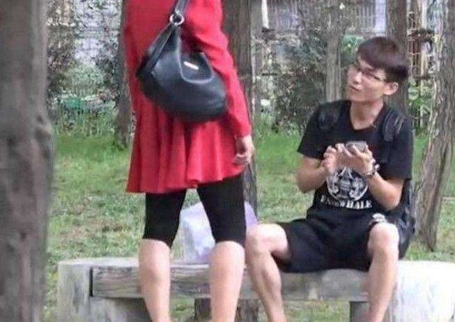 С������һ�꣬���μ��淢�֡�Ů�ѡ��������ٵĴ��裡