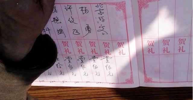 农村“随份子”现在高到什么地步?苦不堪言的背后债务累累