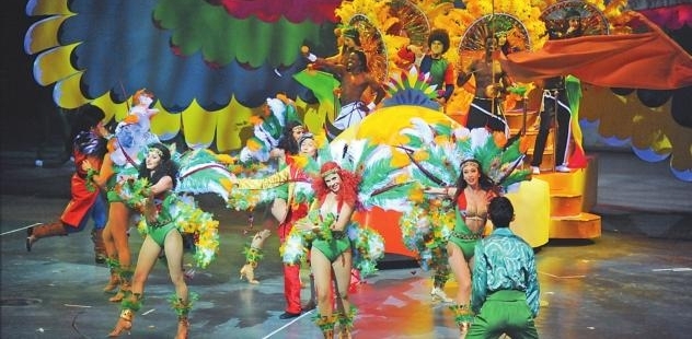 五花山色美畅爽龙江时