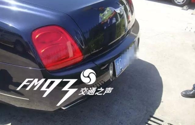 �����·��һͷײ��400����ı������������Ӷ�Ҫ����