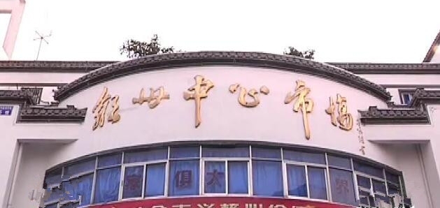 ������ң�����Ϊ��������ӣ��Ⱥ����ν�һ�Զ�Ů����