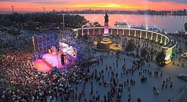 �ذ�������ʾ����������ú�������2�У��쿴���������