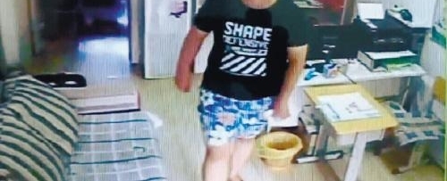 补课班里来了个“家长” 没交补课费却顺走了一个钱包