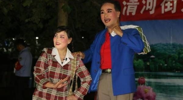 鸟巢豫剧演唱报道105《朝阳沟》演唱进社区