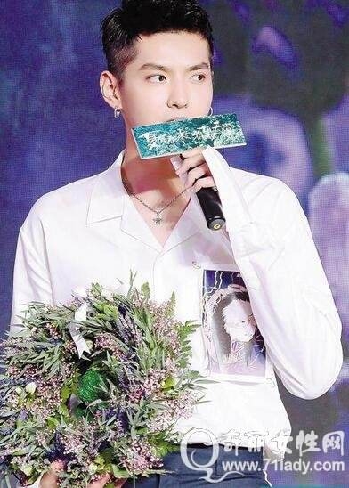 ෲ汬Ů  СGȲԸɾƬ