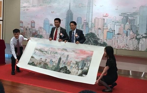���ϴ�ѧ�ٰ조�����ٽ�������չ��չʾ�й��������������л��Ļ�