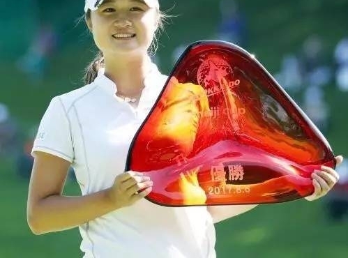 �����й�������ս���� ��λ������Ů����ȫ������