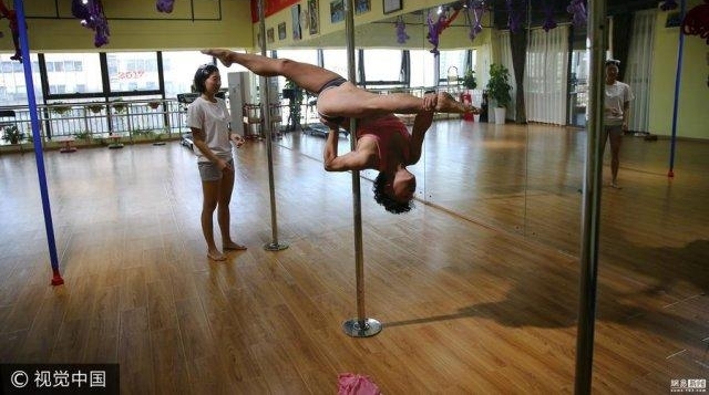 �� 7 Ѯ���˽� 90 ��Ů���ֹ��� �������մ̼�