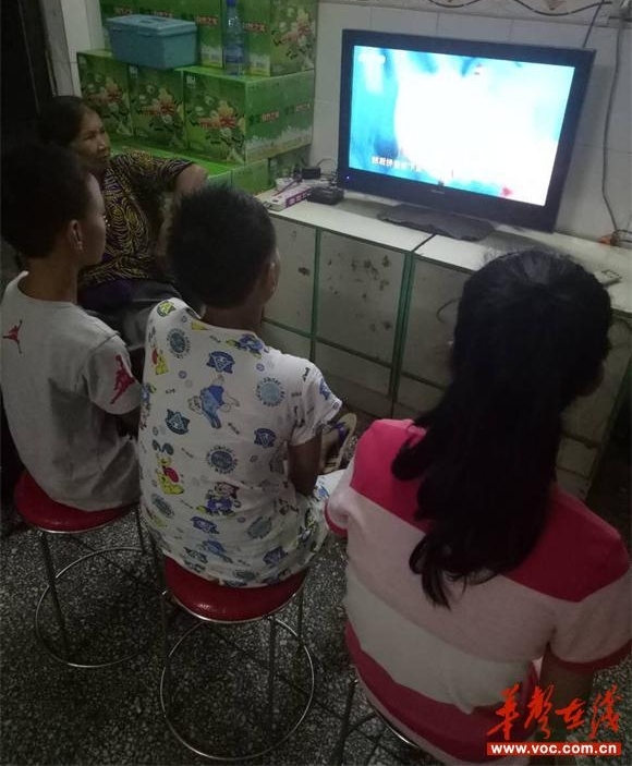 ������6������ʦ�����ҳ��ۿ�����ѧ��һ�Ρ�