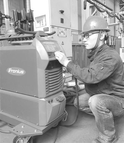 ����ǣ�����ƾ���ġ��ĺ�����ʦ